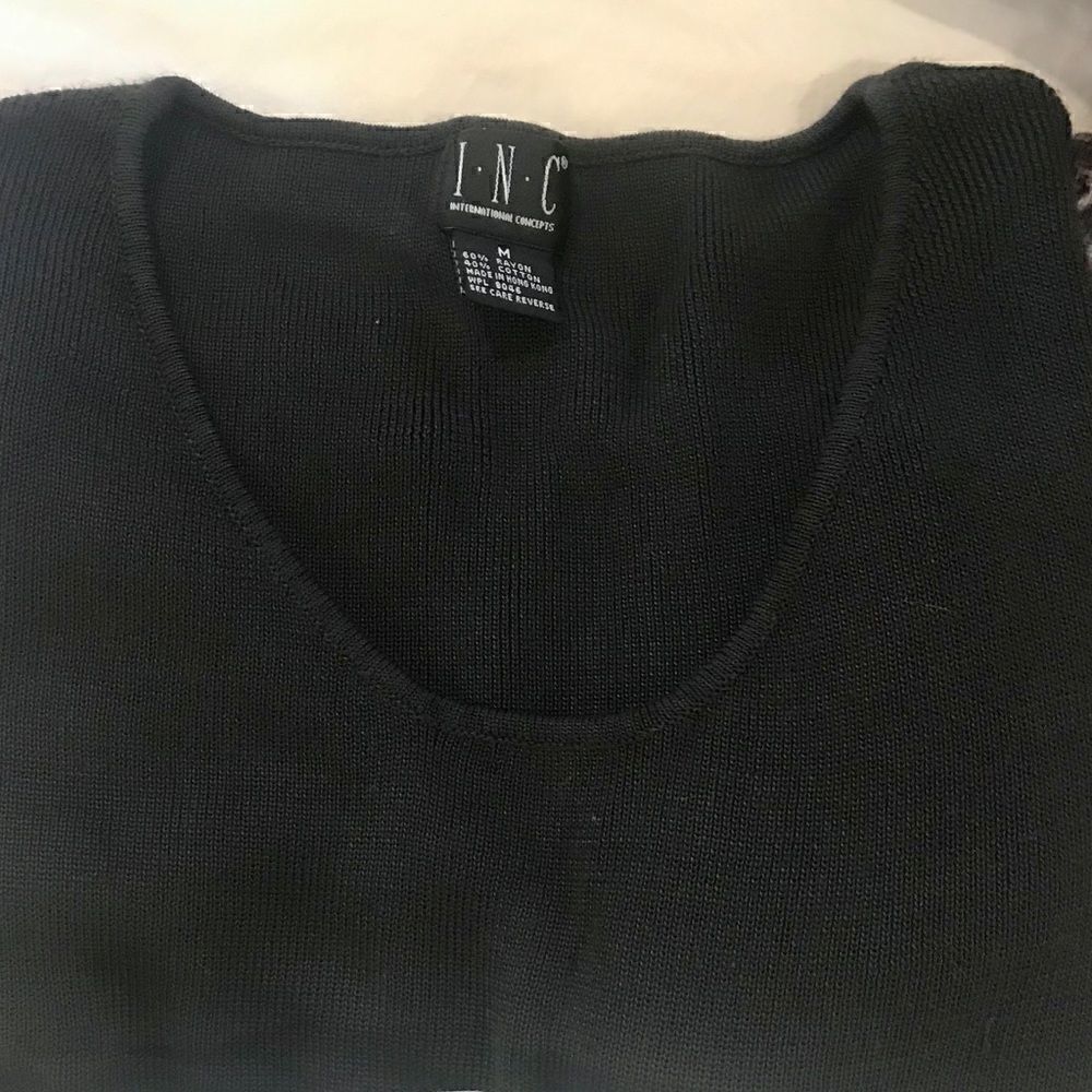 I.N.C women’s long sleeve top black waist length - Picture 3 of 5